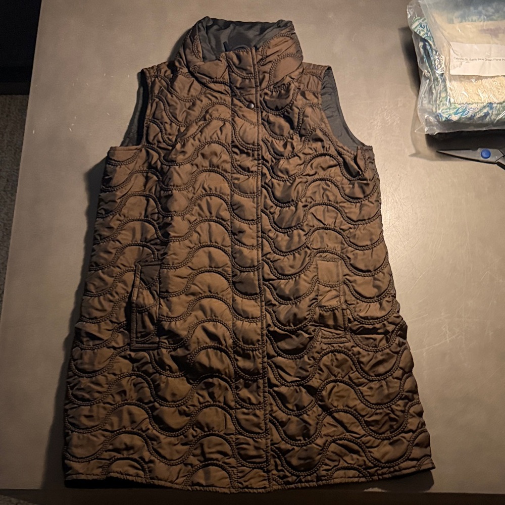 Mycra Pac Reversible Hooded Vest Jacket Size S Textured Black Brown Travel